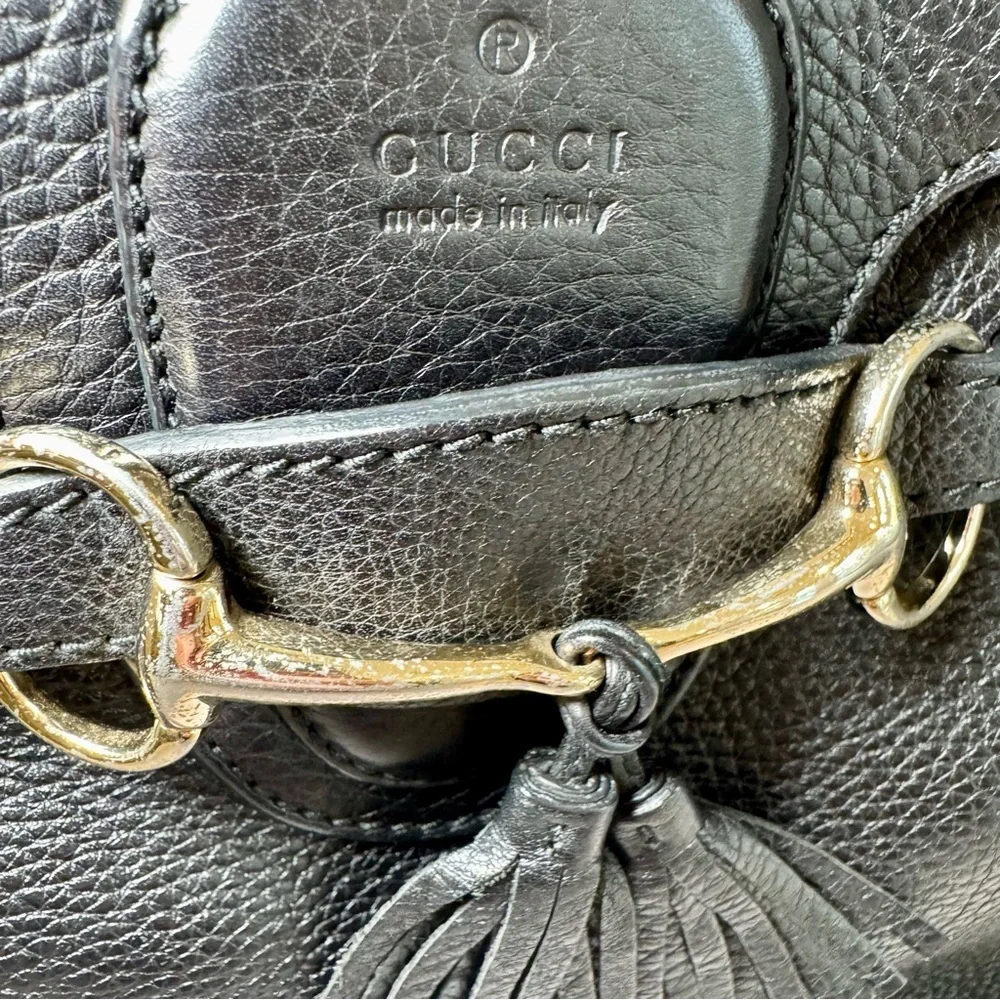 Gucci Emily Large Shoulder Bag In Pebbled Black Leather W Light Gold Chain Strap - Picture 12 of 16